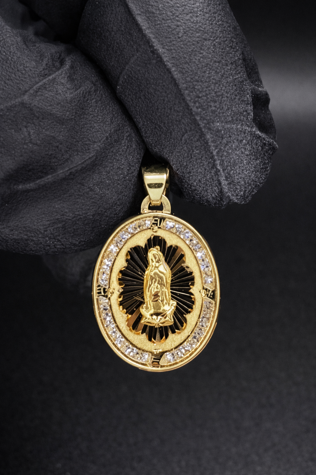 14 Karat Yellow Gold Oval Diamond Cut 20 Stone CZ Guadalupe Pendant