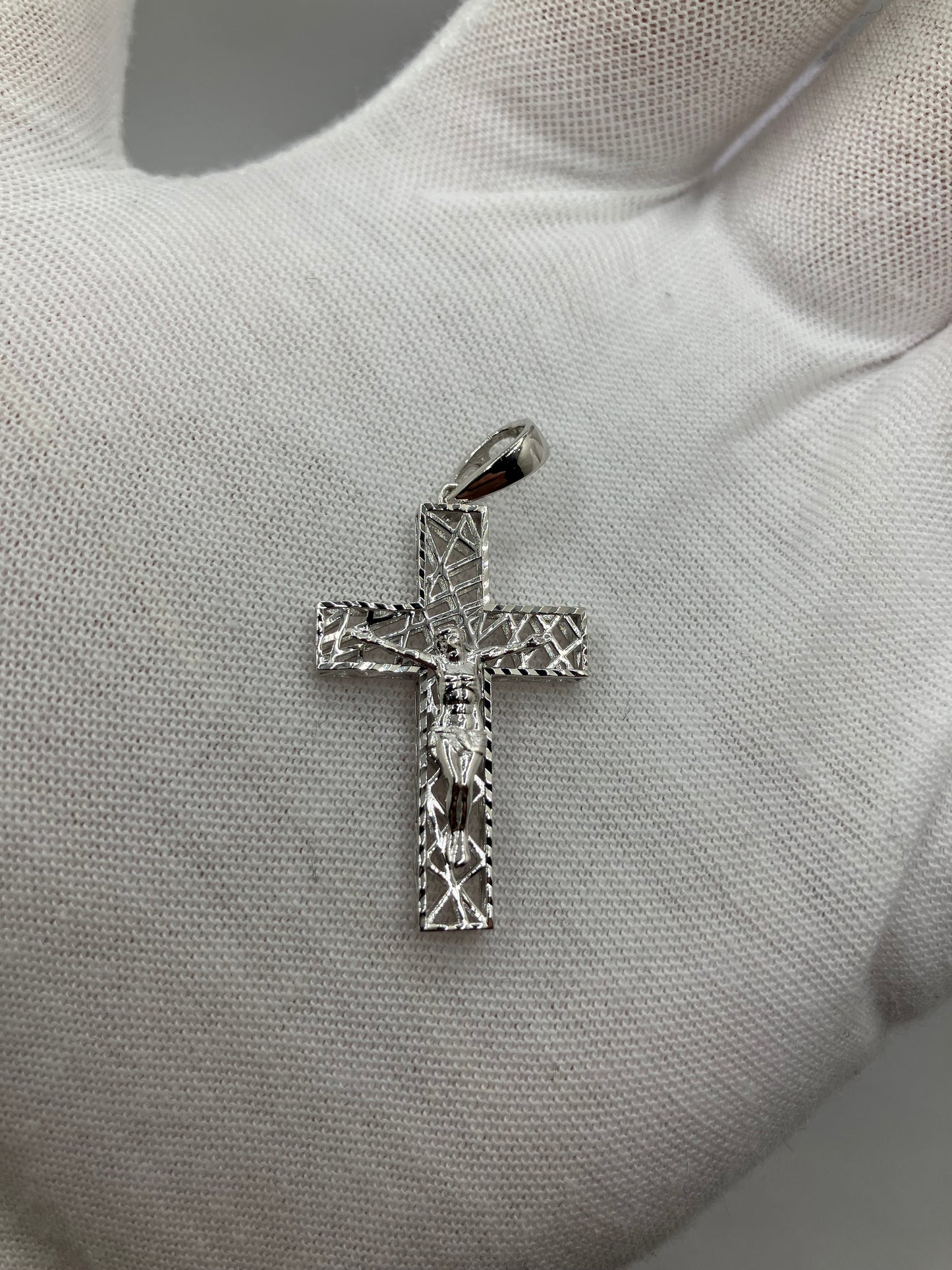 .925 Sterling Silver Crucifix Cross Hollow Pattern Design